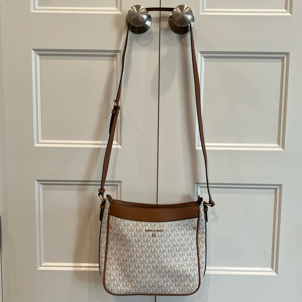 Michael Kors Crossbody Bag